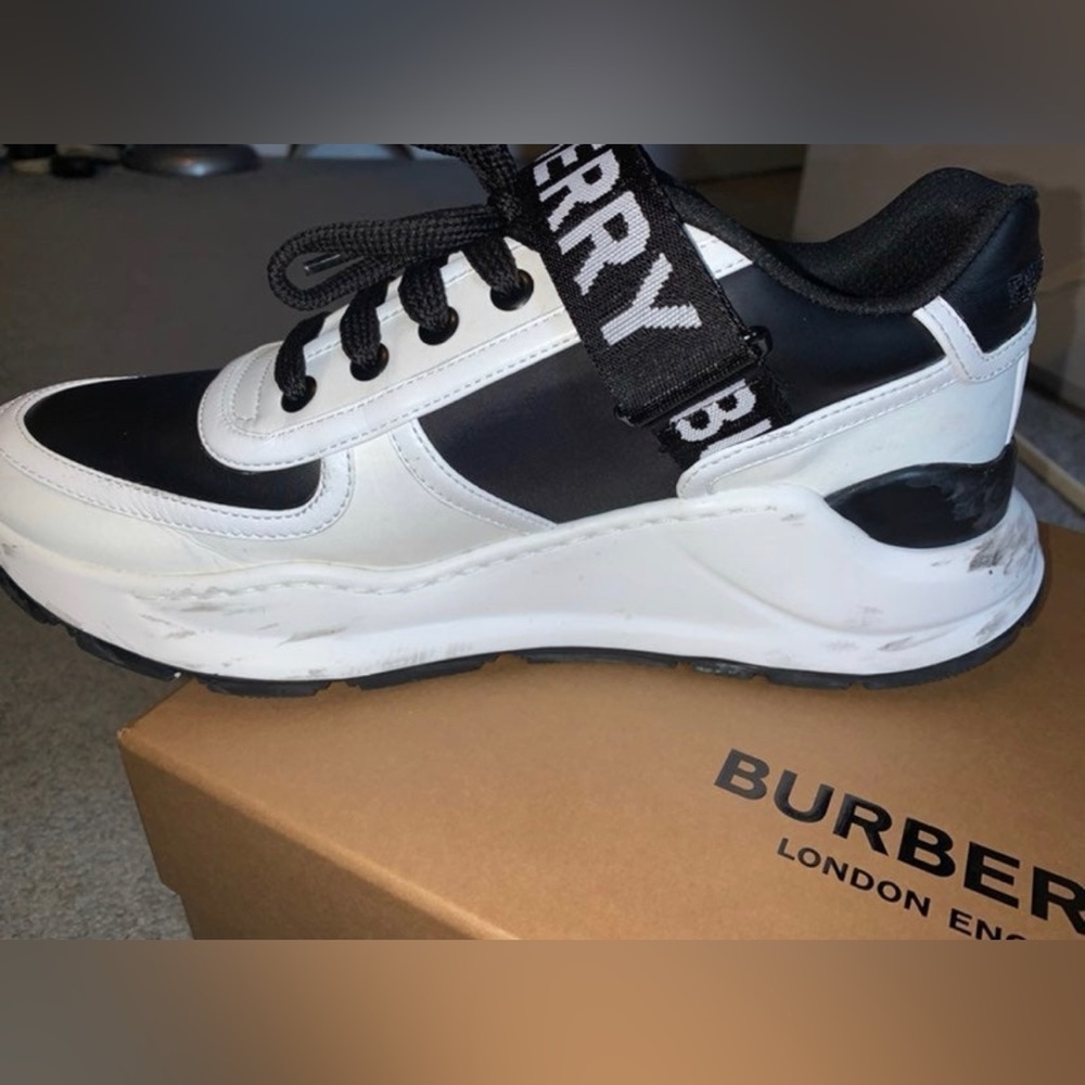 Burberry Sneakers Women - Picture 5 of 9